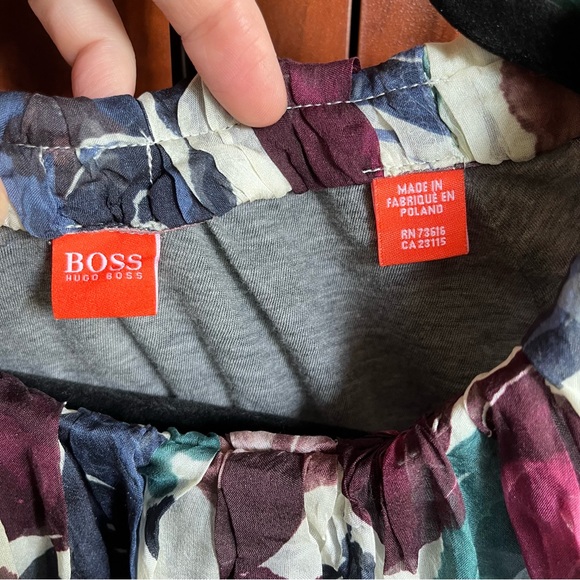 Hugo silk short sleeve top / 34 or Small - Picture 3 of 14